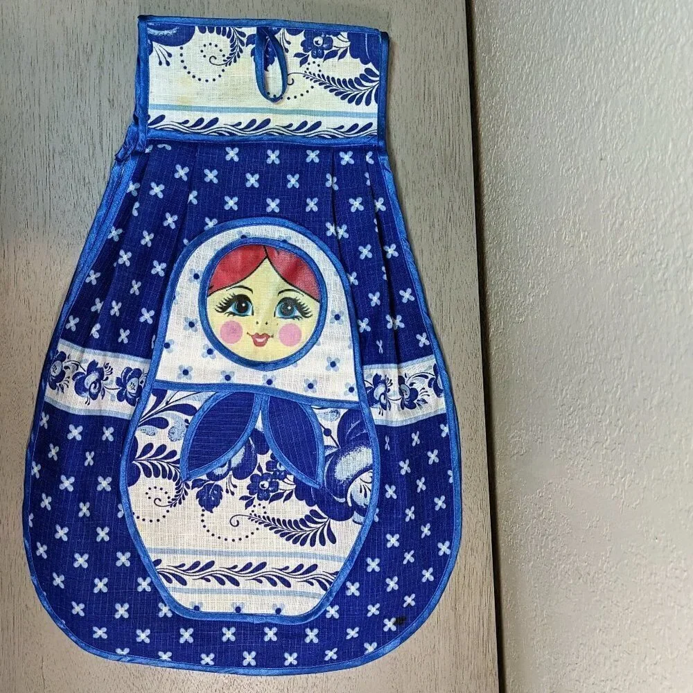 Russian Gzhel Pattern Linen and Lace Apron, Blue and White, 9-Piece Set